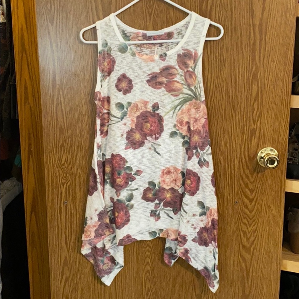 NY&C Floral Tank
